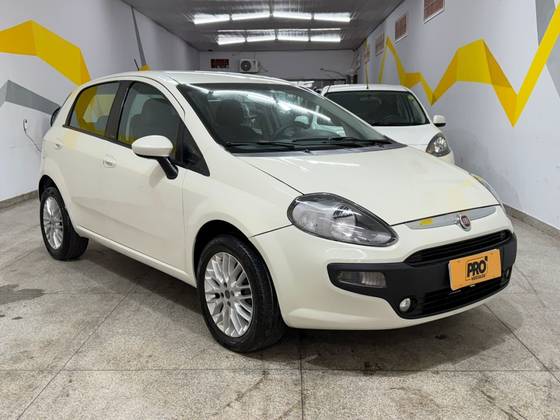 FIAT PUNTO 1.6 ESSENCE 16V FLEX 4P MANUAL